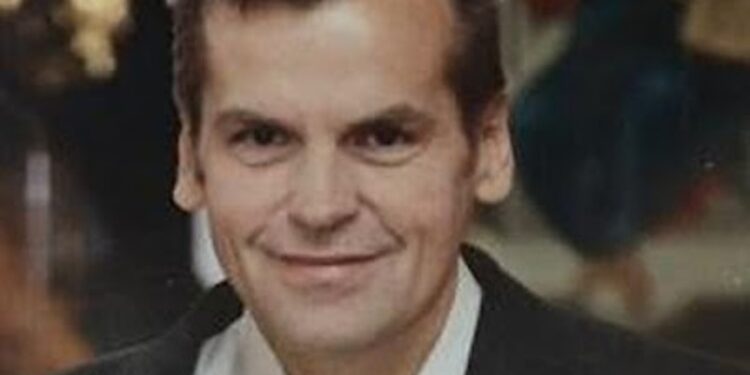 Θλίψη σε Aγρίνιο και Παραβόλα για τον θάνατο του 52χρονου Δημήτρη Αγγελή