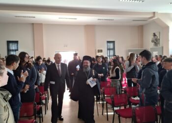 Ο Μητροπολίτης σε μαθητικές εκδηλώσεις σε Μεσολόγγι &  Αγρίνιο για την 25ης Μαρτίου