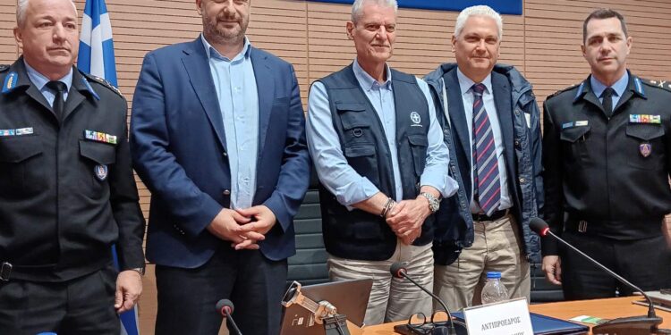 Ζαΐμης: «Έγκαιρη προετοιμασία και βελτιστοποίηση της πρόληψης εν όψει της επερχόμενης αντιπυρικής περιόδου»