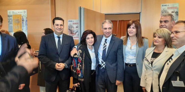 Αγρίνιο: Μεγάλη προσέλευση στην 1η Νοσηλευτική Ημερίδα(βιντεο-φωτο)