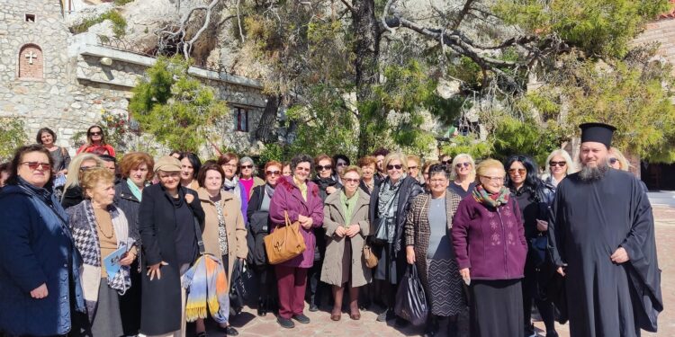 Εκδρομή της ενορίας Αγίας Τριάδος Αγρινίου στο Λουτράκι