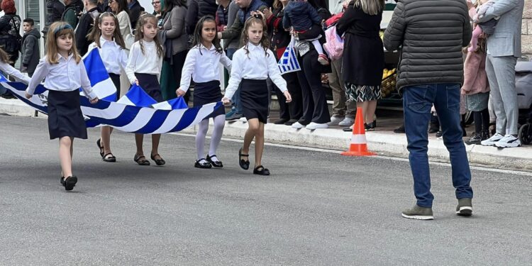 Λαμπρός Εορτασμός της 25ης Μαρτίου στο Θέρμο