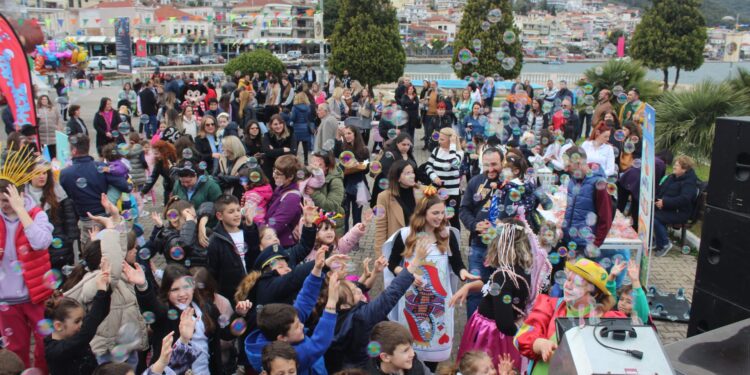 Mε πολύ μεγάλη επιτυχία  κορυφώθηκαν οι εκδηλώσεις της αποκριάς στον δήμο Αμφιλοχίας