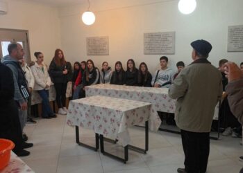 Το Γυμνάσιο Παναιτωλίου επισκέφθηκε τα συσσίτια του Αγίου Δημητρίου Αγρινίου