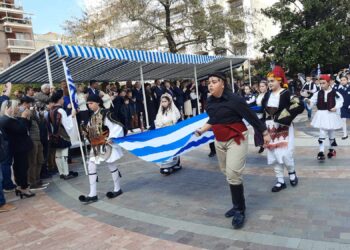 Mε λαμπρότητα γιορτάζεται η 25η Μαρτίου στο Αγρίνιο – Με παλμό και υπερηφάνεια η παρέλαση