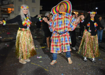 Χιλιάδες επισκέπτες στο Παναιτωλιώτικο Καρναβάλι (φωτο/βιντεο)