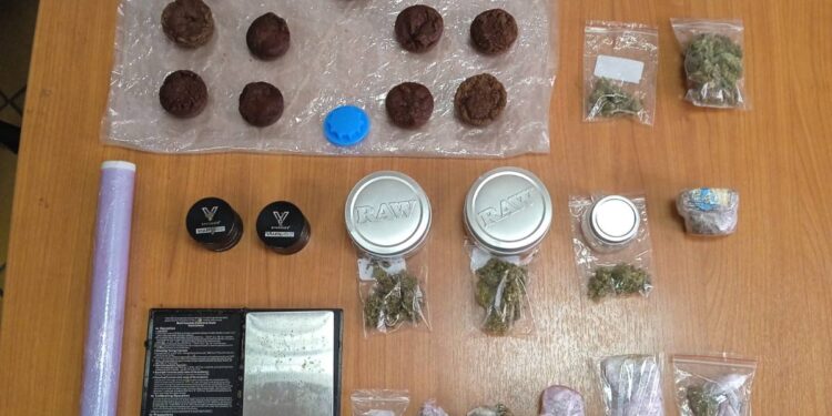 Συνελήφθησαν δυο άτομα για διακίνηση ναρκωτικών στην Αιτωλοακαρνανία