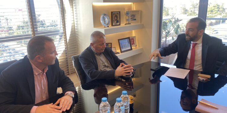 Ένωση Ξενοδόχων Αιτωλοακαρνανίας: Απόλυτη ικανοποίηση από τη συνάντηση με τον Νεκτάριο Φαρμάκη