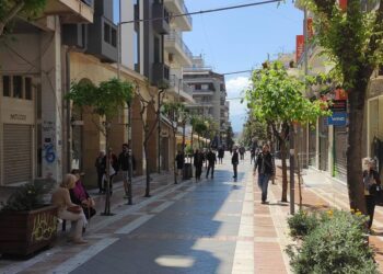 Συνεχείς πτώσεις και τραυματισμοί διερχόμενων