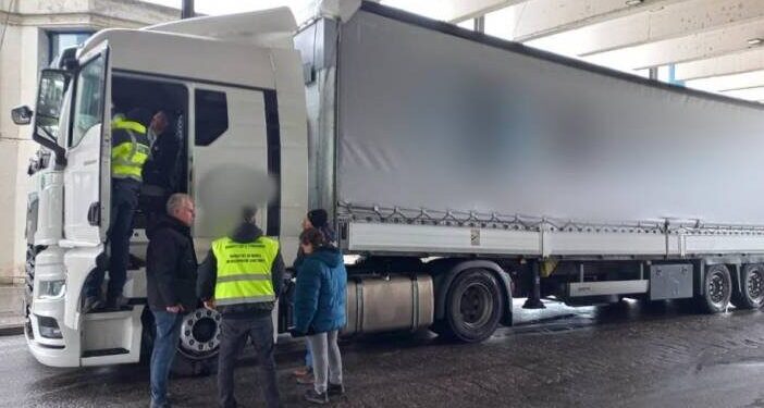 ΥπΑΑΤ: Ξεκινούν έλεγχοι σε ελαιόλαδο, κρέας και μέλι