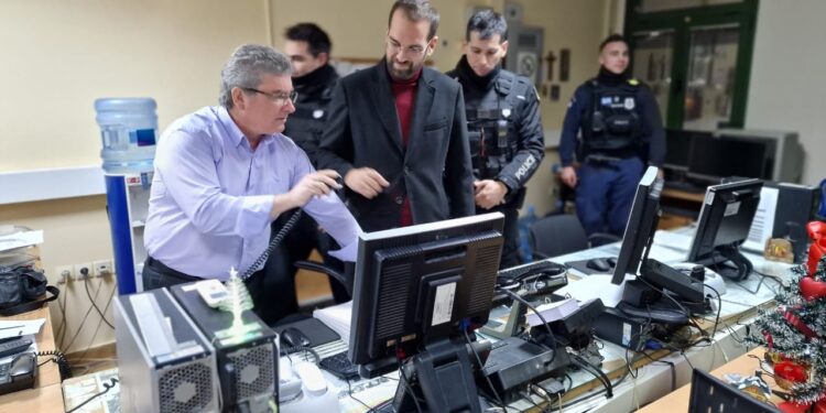 Η Περιφέρεια Δυτικής Ελλάδας ενισχύει την Ελληνική Αστυνομία με οχήματα και εξοπλισμό