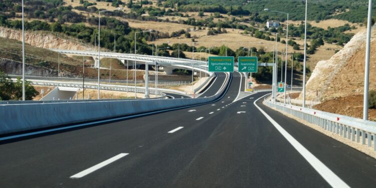 Αντίρριο-Ιωάννινα-Κακαβιά σε περίπου 2 ώρες και 15 λεπτά/Αντίστροφη μέτρηση για τις υπογραφές