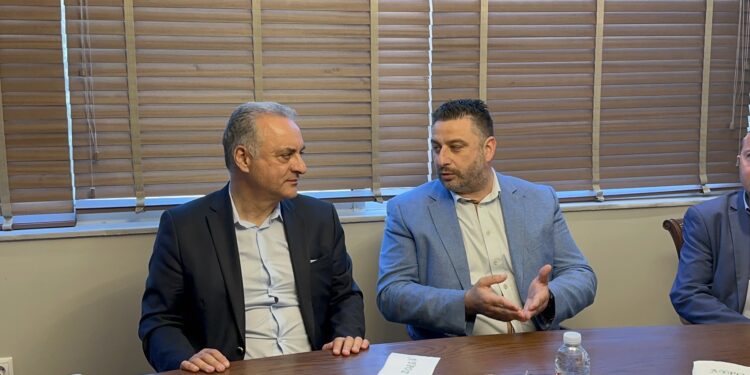 Πολλές φορές τα σοβαρότερα πράγματα “πετάγονται” …..λεκτικά ως “χιούμορ!