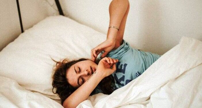 Αν νιώθεις συνέχεια κουρασμένη, κόψε αυτές τις συνήθειες