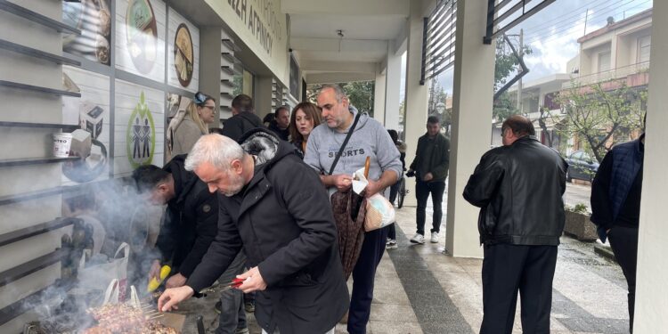 Τίμησαν την Τσικνοπέμπτη οι εργαζόμενοι της Ένωσης