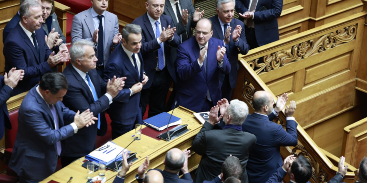 Απορρίφθηκε η πρόταση δυσπιστίας για το θέμα των Τεμπών με 159 ψήφους