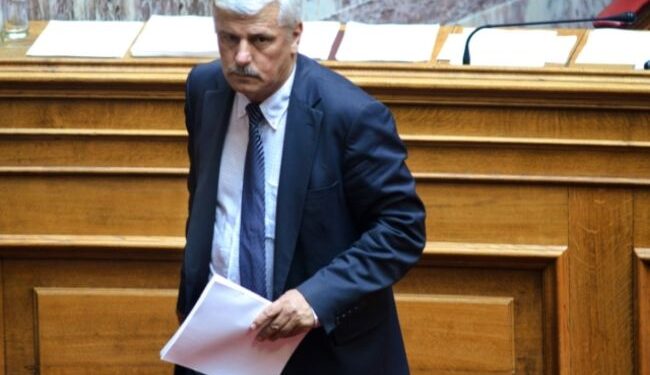 Διεγράφη ο Μιχάλης Ταμήλος από την ΝΔ μετά τα σχόλια για τις οικογένειες των θυμάτων των Τεμπών