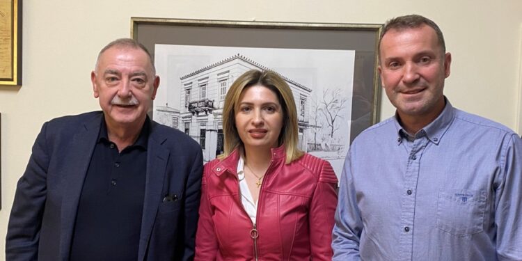 Συνάντηση της Ένωσης Ξενοδόχων Αιτωλοακαρνανίας με τον Παναγιώτη Τσιχριτζή