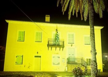 Φώτισε «χρυσό» το Μουσείο Τρικούπη ο Δήμος Ι.Π. Μεσολογγίου για την παγκόσμια ημέρα αυτισμού