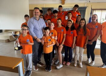 Βράβευσε την ομάδα καγιάκ του ΝΟΜ ο Δήμαρχος Μεσολογγίου, Σπύρος Διαμαντόπουλος