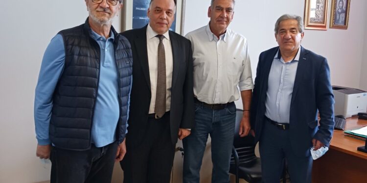 Η Νομαρχική Οργάνωση Αιτωλ/νίας της Νέας Αριστεράς περιόδευσε σε Νοσηλευτικά Ιδρύματα και Κέντρα Υγείας της περιοχής