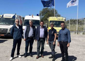 Στο επιχειρησιακό κέντρο του ΕΚΑΒ Δυτικής Ελλάδας, ο Αντιπεριφερειάρχης, Θ. Βασιλόπουλος