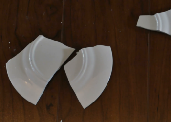 Σοκ στη Μακρυνεία: Γυναίκα χτύπησε  με πιάτο στο κεφάλι τον άνδρα της