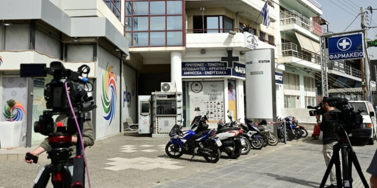 ΣΥΡΙΖΑ: Αγανάκτηση για την ανικανότητα της αστυνομίας να αποτρέψει μια ακόμα δολοφονία γυναίκας