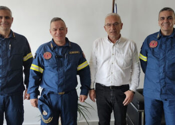 Συνάντηση του δημάρχου Αμφιλοχίας με κλιμάκιο της Πυροσβεστικής για την αντιπυρική περίοδο