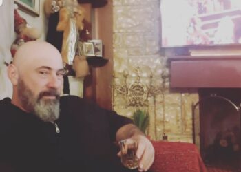 Αγρίνιο: « Τον βάλανε μέσα στο χώμα και αφήσαν πίσω τα ορφανά θα πληρώσουν» λέει ο γαμπρός 50χρονου που πέθανε μετά το εξιτήριο απ’ το νοσοκομείο