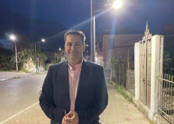 Αγρίνιο| Νέα φωτιστικά LED στην οδό Εθνικής Αντιστάσεως