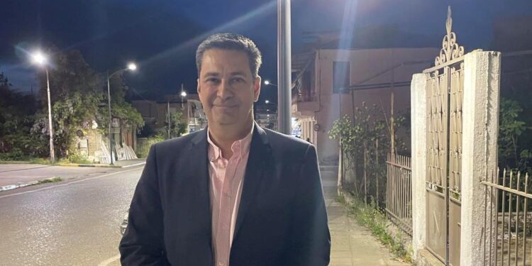 Αγρίνιο| Νέα φωτιστικά LED στην οδό Εθνικής Αντιστάσεως