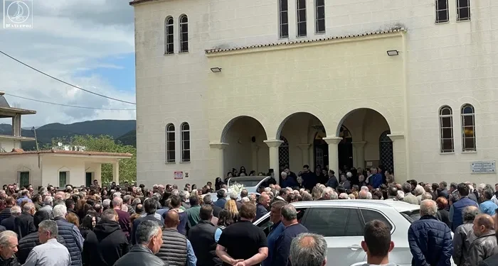 Θρήνος στο τελευταίο «αντίο στο Λουτρό Αμφιλοχίας για τον Δημήτρη Ντζαρή