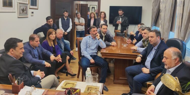 Στο δημαρχείο Αγρινίου ο υποψήφιος Ευρωβουλευτής της ΝΔ Δημήτρης Τσιόδρας