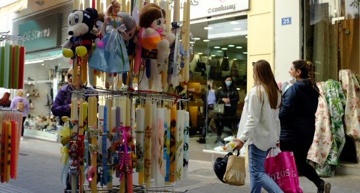 Ελπίδες για αυξημένη εμπορική κίνηση ενόψει Πάσχα – Αυστηροί έλεγχοι στην αγορά