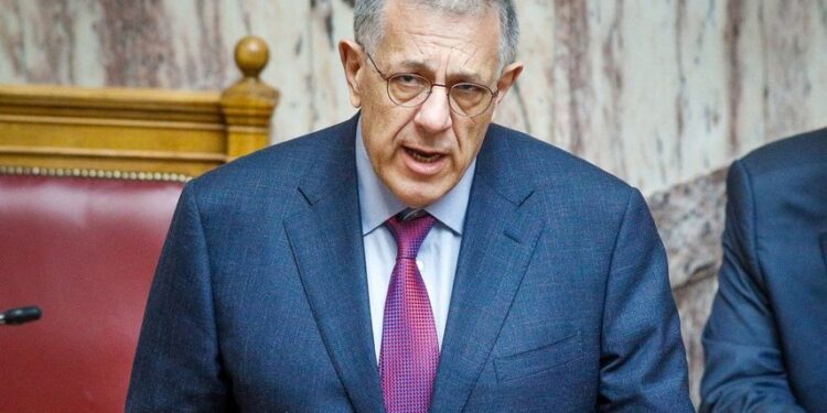 Ούτε χρονοδιάγραμμα, ούτε χρήματα υπάρχουν για το δρόμο Αγρίνιο-Καρπενήσι, είπε ο Υφυπουργός στο Μ. Ζαμπάρα