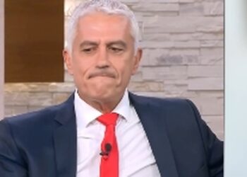 “Έψαχνα τις τσέπες του πατέρα μου και δεν ήξερα αν θα έχουμε να φάμε”: Συγκινήθηκε ο Αγρινιώτης Γιώργος Καλλιακμάνης
