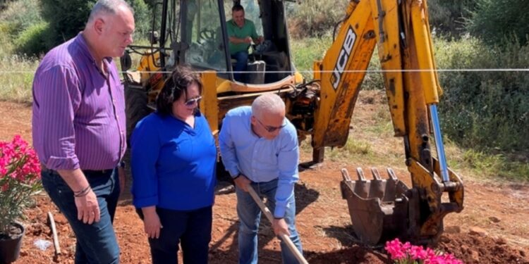 Αισθητική αναβάθμιση της νότιας εισόδου της Αμφιλοχίας με δράση δεντροφύτευσης