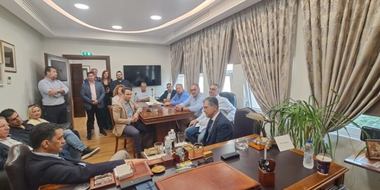 Επίσκεψη Γιώργου Αυτιά στο δημαρχείο Αγρινίου