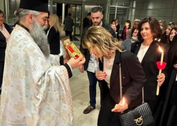 Η Χ.Σταρακά έκανε Ανάσταση με το νοσηλευτικό και ιατρικό προσωπικό του Νοσοκομείου Αγρινίου