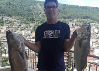 Έκανε καλή ψαριά ερασιτέχνης ψαράς στον Αμφιλοχία