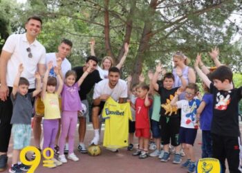 Επίσκεψη Παναιτωλικού σε 9ο Δημοτικό & 1ο Ειδικό Δημοτικό σχολείο