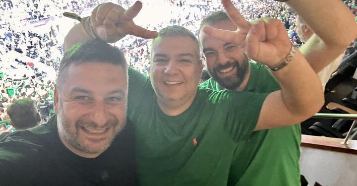 Έζησαν την μοναδική βραδιά μέσα στην Uber Arena και χάρηκαν τη νίκη του Παναθηναϊκού!