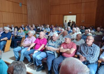 ΚΚΕ_ περιοδεία στο ΚΕΦΙΑΠ και συγκέντρωση συνταξιούχων στο Αγρίνιο