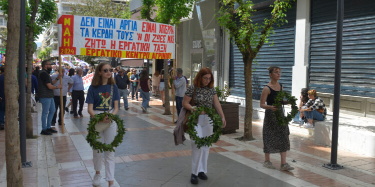 Συγκέντρωση στο Αγρίνιο για την Πρωτομαγιά- τιμήθηκαν οι δολοφονημένοι καπνεργάτες
