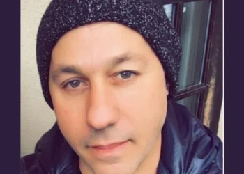 Θρήνος στη Ναύπακτο για τον Ελληνοαμερικανό Κώστα Παπακώστα