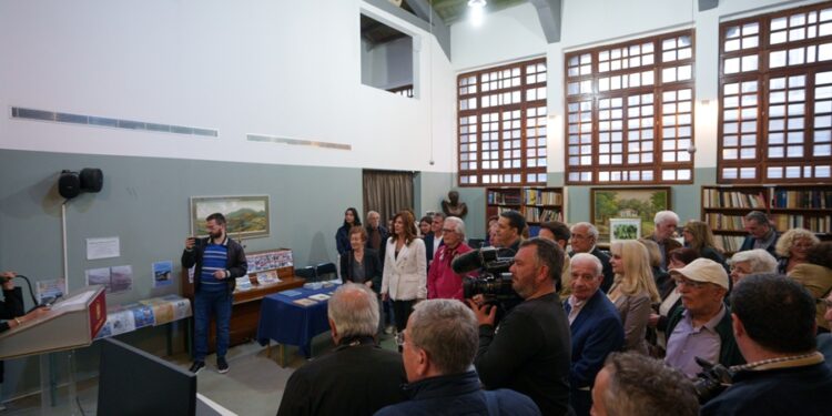 Αγρίνιο: Εγκαινιάστηκε η1η Έκθεση Βιβλίου Αιτωλοακαρνάνων Λογοτεχνών