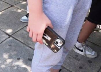 Σχολεία: Σε ισχύ το νέο «ποινολόγιο» για κατοχή και χρήση κινητών τηλεφώνων