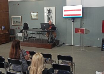 Παρουσίαση EPAL Apps Από εσπερινό ΕΠΑ.Λ. Αγρινίου και εργαστηριακό κέντρο (βιντεο)