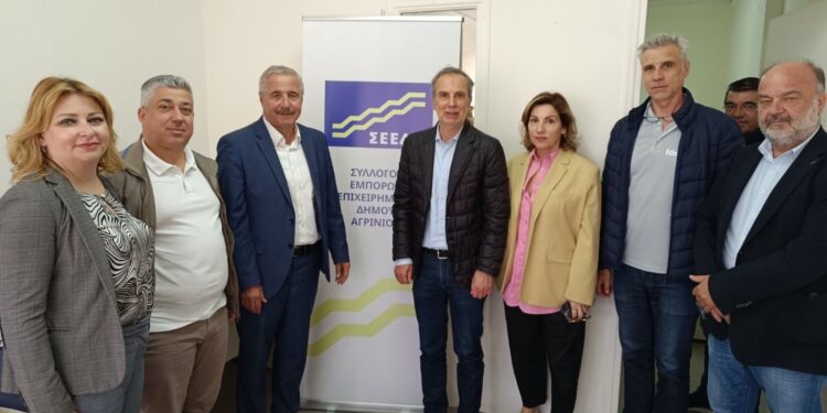 Με τους υποψήφιους Ευρωβουλευτές Μανιάτη και Κασίμη συναντήθηκε ο Σύλλογος Εμπόρων & Επιχειρηματιών  Αγρινίου